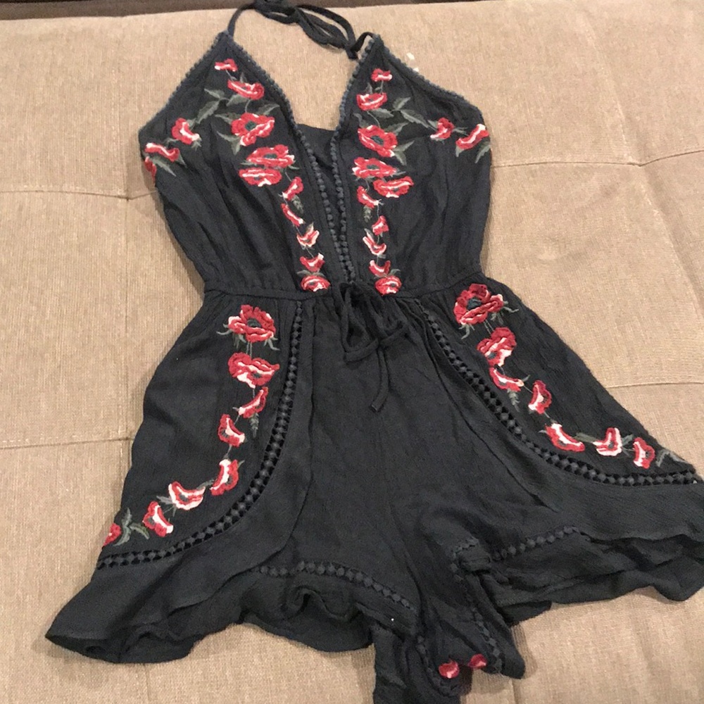 American Eagle woman’s romper